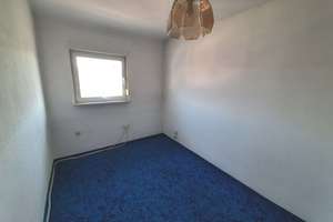 Solides 1 - 2-Familienhaus in guter Wohnlage – Hölderlinstr. 37, 75428 Illingen – Vorschaubild 8