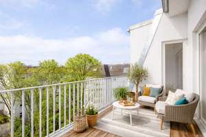 ⭐⭐⭐ Stunning 4 room Penthouse apartment adjacent to wonderful Schloßstraße. Provisionsfrei ! – Die vollständige Adresse der Immobilie erhältst du vom Anbieter., 12163 Steglitz, Berlin – Vorschaubild 2