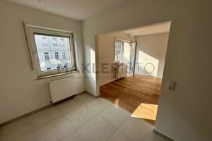 **Modernisierte 2,5-Raumwohnung mit Balkon, Einbauküche & Stellplatz in der Südvorstadt** – Kochstraße 117, 4277 Connewitz, Leipzig – Vorschaubild 3