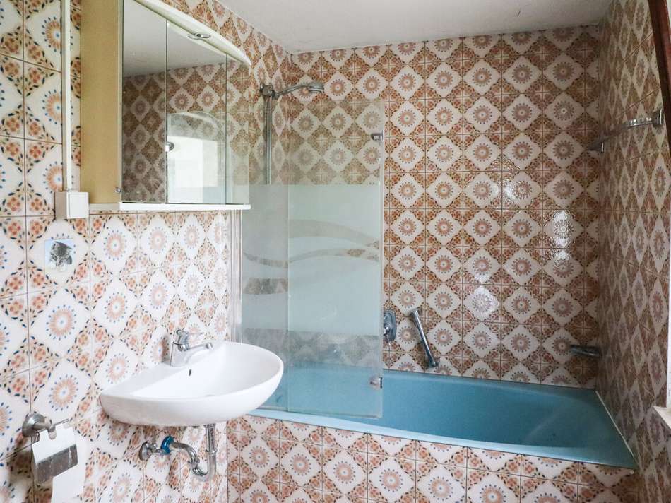 Badezimmer Hauptwohnung