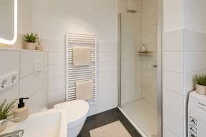 BRUMANI | Helle 3-ZKB mit hochwertiger Ausstattung und großem Balkon in zentraler Lage Gundelfingens – Die vollständige Adresse der Immobilie erhältst du vom Anbieter., 79194 Gundelfingen – Vorschaubild 2