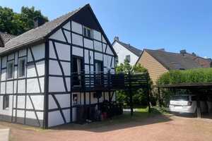 Freistehendes 2-Fam.-Haus mit parkähnlichem Garten, Garage, Carport und Kfz.-Stellplätze! – Gelsenkirchen – Vorschaubild 3