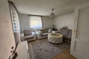 Viel Platz für den Alltag: Haus mit 4 Zimmern in Augsburg