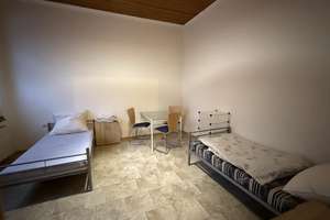 Drei Zimmer MÖBLIERT Raum für neue Ideen – Gerhardstraße 46, 47137 Mittelmeiderich, Duisburg – Vorschaubild 4