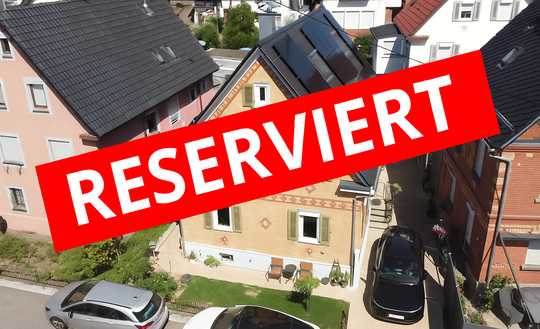 Kernsaniertes Einfamilienhaus mit PV-Anlage, moderner Ausstattung – zentrale Lage in Pliezhausen