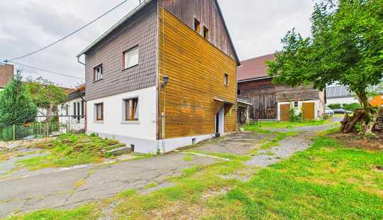 Bild von Haus mit Garage & Scheune | 1.559 m² | Privat