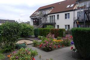 Klimatisierte und renovierte 2 1/2 Zimmer Dachgeschosswohnung mit Terrasse in Duisburg – Ulrichstr. 26, 47051 Altstadt, Duisburg – Vorschaubild 2