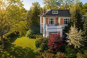 Repräsentative Stadtvilla mit Entwicklungspotenzial