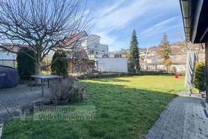 Familienidylle : Zentrumsnahes Zweifamilienhaus mit großem sonnigen Garten ! – Die vollständige Adresse der Immobilie erhältst du vom Anbieter., 72793 Pfullingen – Vorschaubild 26