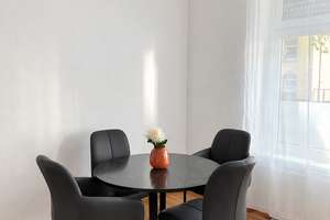 Möblierte 2 Zimmer Wohnung in Bornheim mit Balkon & Gartenmitbenutzung – 60389 Bornheim, Frankfurt am Main – Vorschaubild 2