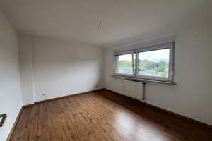 EIN ZUHAUSE ZUM WOHLFÜHLEN MIT BEHEIZBAREM WINTERGARTEN IN MG-LÜRRIP! – Die vollständige Adresse der Immobilie erhältst du vom Anbieter., 41065 Lürrip, Mönchengladbach – Vorschaubild 8