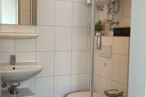 moderne, helle 1-Zimmer-Wohnung in zentraler Lage von Ingolstadt (auf Zeit) – Neuburger Straße 5, 85057 Mitte, Ingolstadt – Vorschaubild 13