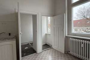 Schöne bezugsfreie 3-Zimmer-Altbauwohnung mit 3 Balkonen und charmanten Altbaudetails! – Machonstraße 17, 12105 Mariendorf, Berlin – Vorschaubild 12