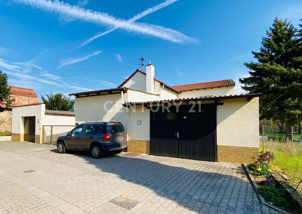 Immobilie in Flonheim - Freistehendes EFH in Feldrandlage mit tollem Garten & Garagen - Bild 3