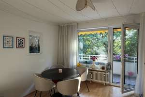 Untermiete für meine ruhige und liebevoll möblierte Wohlfühlwohnung im Grünen l mit Balkon