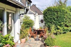 Dortmund-Höchsten: 1-2-Familienhaus am Waldrand auf großem Grundstück mit Weitblick – Die vollständige Adresse der Immobilie erhältst du vom Anbieter., 44267 Holzen, Dortmund – Vorschaubild 4