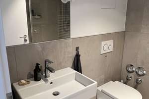 Toll sanierte 2-Zi-Wohnung (Balkon, EBK, Keller) im Nordend-Ost – 60316 Nordend-Ost, Frankfurt am Main – Vorschaubild 9