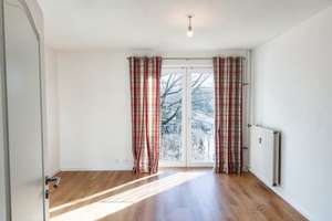 Sanierte, helle 1-Zimmer Wohnung im schönen Winterhude