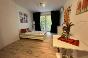 möbliertes Apartment gegenüber vom Andreas Quartier zu vermieten – Düsseldorf – Vorschaubild 3