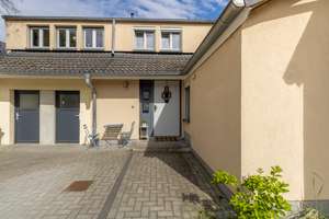 Wohnen & vermieten in Israelsdorf                                              Zweifamilienhaus m... – Die vollständige Adresse der Immobilie erhältst du vom Anbieter., 23568 Sankt Gertrud, Lübeck – Vorschaubild 2