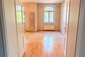 Familienwohnung mit 7-Zimmern, zwei Balkonen, Sauna und Klimaanlage in Dresden-Trachau – Die vollständige Adresse der Immobilie erhältst du vom Anbieter., 1129 Trachau, Dresden – Vorschaubild 9
