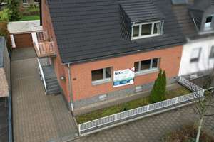 Gut aufgeteiltes Zweifamilienhaus mit großer Doppelgarage und großem Grundstück – Burgweg 34, 51371 Rheindorf, Leverkusen – Vorschaubild 15