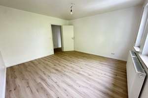 Familienfreundliche 4-Zimmer-Wohnung mit Balkon und moderner Raumaufteilung – Wolfringstr. 14, 90765 Ronhof, Kronach, Fürth – Vorschaubild 19