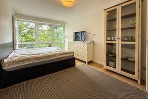 Modernisiertes 1-Zimmer-Apartment in Schwabing-West! – Die vollständige Adresse der Immobilie erhältst du vom Anbieter., 80805 Münchner Freiheit, München – Vorschaubild 1
