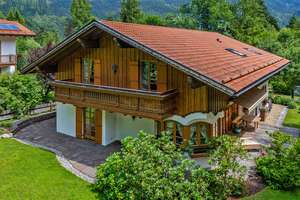Schliersee-Neuhaus: Traumhaftes Landhaus in Top-Lage mit Bergblick, ca. 450 m² Gesamtnutzfläche – Auerspitzstr. 13, 83727 Schliersee – Vorschaubild 2