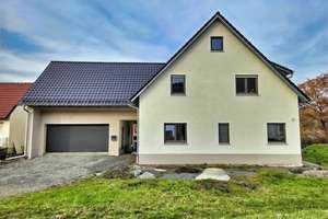 Junges, großes Einfam.-Wohnhaus mit Doppelgarage und Garten in ruhiger, sonniger Lage, Bj. 2021, Wo – Die vollständige Adresse der Immobilie erhältst du vom Anbieter., 96181 Rauhenebrach – Vorschaubild 4