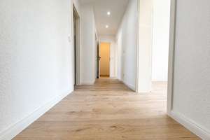 Freundliche 3-Zimmerwohnung mit Loggia & Stellplatz - Renoviert – Graubündener Straße 39, 28325 Ellenerbrok-Schevemoor, Bremen – Vorschaubild 4
