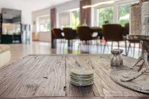 EFH mit überdachtem Pool in Alleinlage // Rügen // Großer Garten // Preis-Leistungs-Highlight – Rügen (Kreis) – Vorschaubild 12