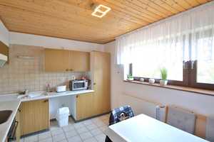Stattliches, ruhig gelegenes Familiendomizil mit herrlichem Garten und Einliegerwohnung – Karlsruhe (Kreis) – Vorschaubild 16
