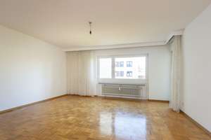 **PREISGÜNSTIG KAUFEN - bevor die Zinsen steigen** 4-Zi.-Whg. BELETAGE | ZWEI BALKONE | Bezug SOFORT – Erisdorfer Straße 24, 70599 Birkach-Nord, Stuttgart – Vorschaubild 9