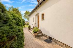 Raum für die ganze Familie – Gepflegtes Haus mit Pool,Kamin,Terrasse & großem Garten in bester Lage – Karlstraße 63, 4316 Mölkau, Leipzig – Vorschaubild 6