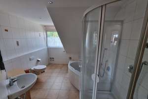 Oben Wohnen ... 
Charmante Dachgeschoss- Wohnung mit sonniger Loggia ... – Die vollständige Adresse der Immobilie erhältst du vom Anbieter., 90478 Ludwigsfeld, Nürnberg – Vorschaubild 12