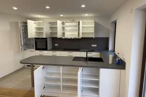 Erstbezug nach kompletter Modernisierung – Exklusive 2-Zimmer-Wohnung mit Garten, Bachlage & Garage  – Schloßanger 5, 86179 Haunstetten-Ost, Augsburg – Vorschaubild 9