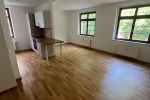 Moderne EBK - Tageslichtbad - im 1.OG - frei ab sofort – Zeißstraße 74, 9131 Chemnitz – Vorschaubild 1