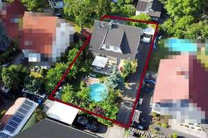 Sonniges Einfamilienhaus mit Pool in zweiter Reihe! – Die vollständige Adresse der Immobilie erhältst du vom Anbieter., 12524 Altglienicke, Berlin – Vorschaubild 2