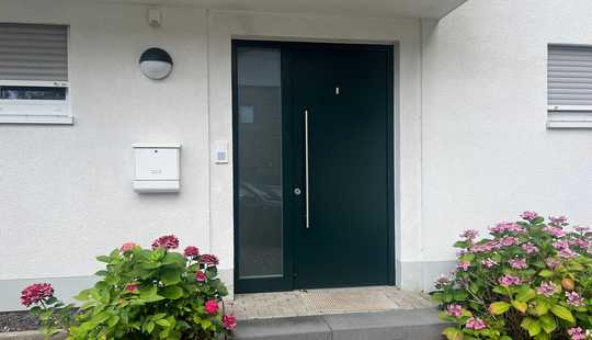 Bild von Hier stimmt alles / Bezugsfertige, moderne  DHH mit einem kleinen  Garten / Terrasse / Garage