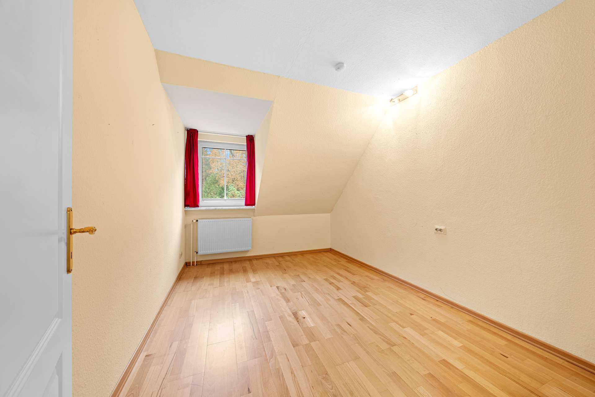 Immobilie in Hasenkrug - Ein Zuhause mit doppelter Stärke - Wohnen und Arbeiten unter einem Dach! - Bild 7