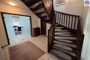 Urlaubsflair trifft Familienglück – Ihr exklusives Zuhause in ruhiger Bestlage Köln-Müngersdorf – Die vollständige Adresse der Immobilie erhältst du vom Anbieter., 50933 Müngersdorf, Köln – Vorschaubild 11