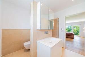Luxus am Ufer: Villa mit unverbautem Fernblick – Die vollständige Adresse der Immobilie erhältst du vom Anbieter., 91352 Hallerndorf – Vorschaubild 12