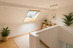 Modernisiertes Reihenmittelhaus mit Garten – Perfekt für Familien oder als Kapitalanlage – Die vollständige Adresse der Immobilie erhältst du vom Anbieter., 72760 Reutlingen-Mitte, Reutlingen – Vorschaubild 1