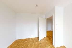 3-Zimmer-Wohnung mit Einbauküche und Tageslichtbad – Elmshorner Straße 97, 25421 Pinneberg – Vorschaubild 4