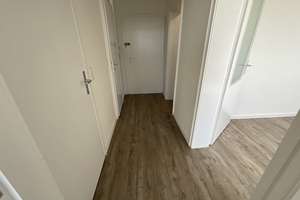 Frisch renovierte 2 Zimmer-Wohnung mit modernisiertem Wannenbad und 2 Balkonen – 22417 Langenhorn, Hamburg – Vorschaubild 32