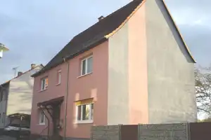 Gepflegtes Zweifamilienhaus mit Garten, Garage und Carport! – Hirschgasse 18, 69168 Rhein-Neckar-Kreis – Vorschaubild 2