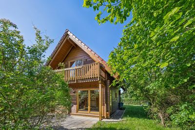 Ideal als Wohnsitz oder Ferienhaus nahe Berlin: Modernes Einfamilienhaus mit schönem Garten!