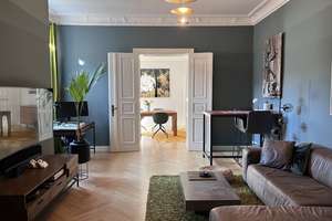 Seltenes Angebot: 156 qm Wohnung mit Balkon im Friedrichshain Kiez