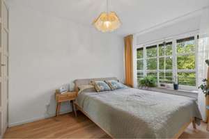 Helle 3-Zimmer Wohnung mit Balkon im 4. OG in Karlsruhe Südweststadt – Mathystr. 7-9, 76133 Südweststadt, Karlsruhe – Vorschaubild 2